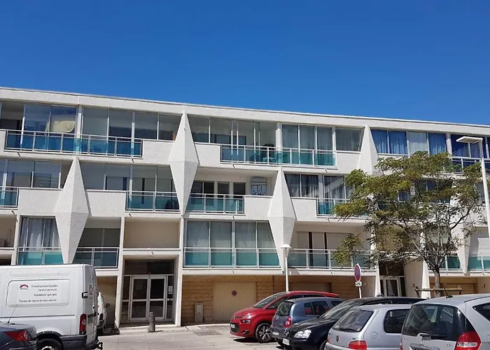 Apartment Coeur Et Commerces Type 3 Pour 6 Personnes N33 *